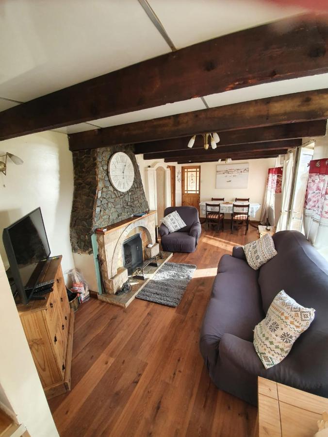 Mona Villa Holiday Home Caulderton 外观 照片