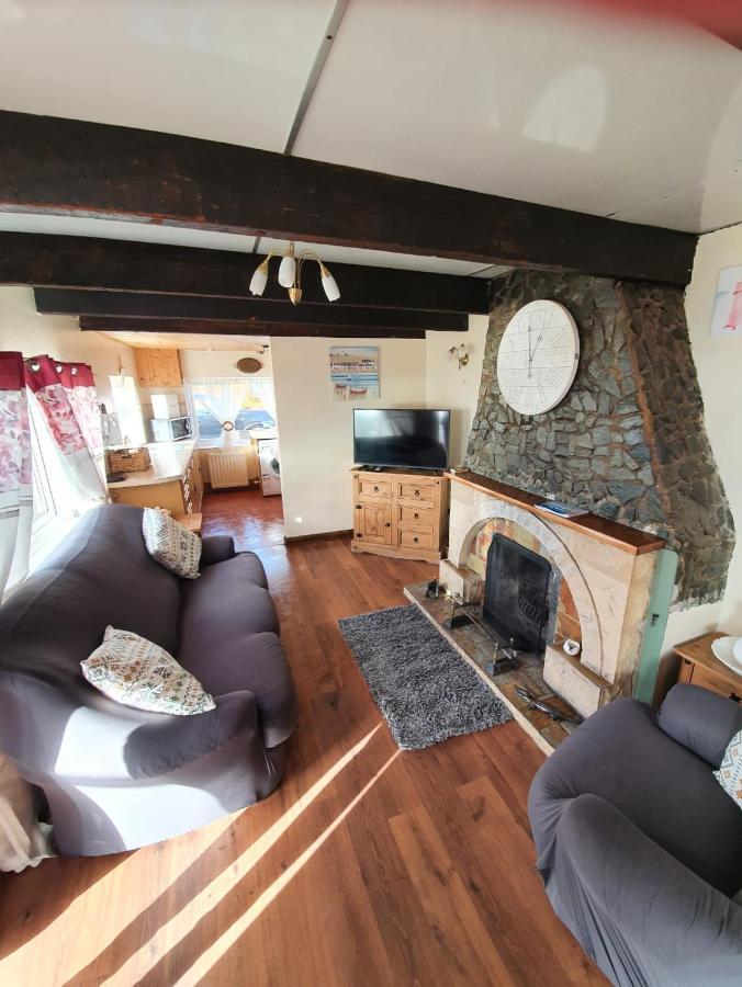 Mona Villa Holiday Home Caulderton 外观 照片